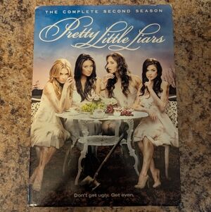 Pretty Little Liars Season 2 DVD Box Set
